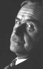 [Thomas Mann, im Alter von 80 Jahren - Foto Caskey - © Artemis, Zürich, 1994]